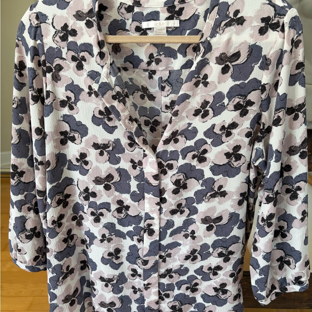 Floral Women's Top - Black and White